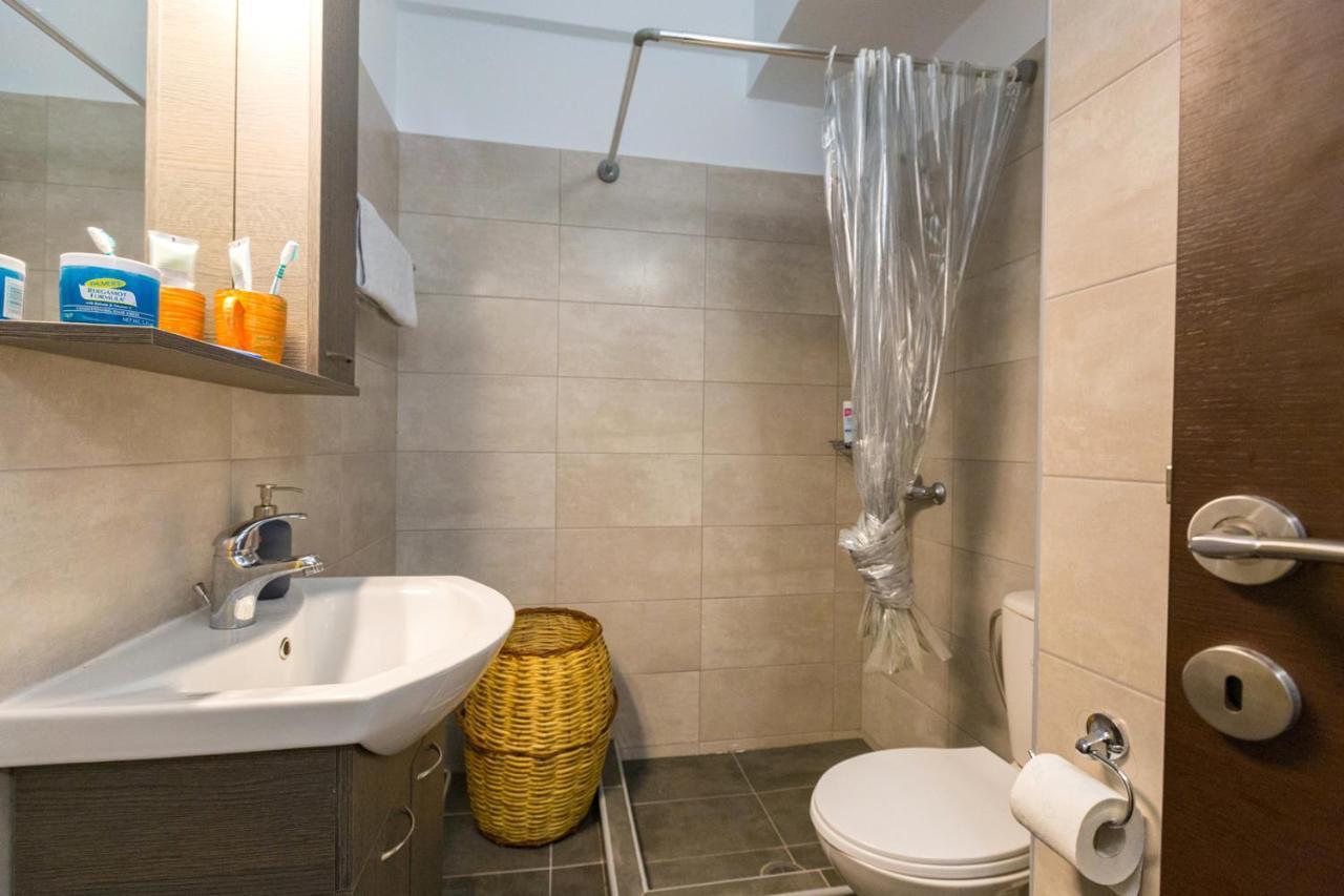 Apartment At Metaxourgio 1 Bed 2 Pers Афины Экстерьер фото
